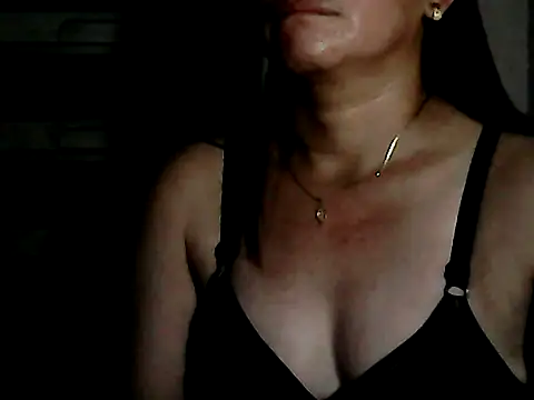 yoursPinayMama1682 online show from October 17, 10:51 am