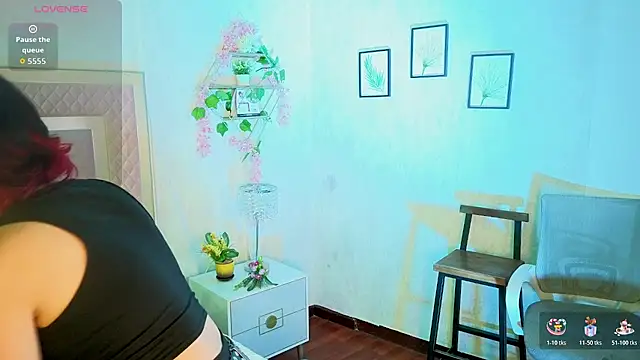 RobinBennett online show from December 3, 2:30 pm