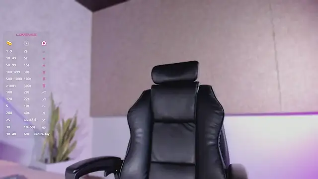 Salomeferreira  online show from December 18, 6:12 pm