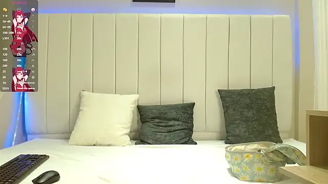 kendra lux1 online show from October 28, 1:28 pm