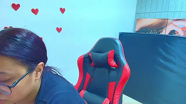 susan mooree online show from February 28, 8:08 pm