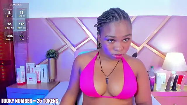 SophieSinclair online show from March 4, 1:07 pm