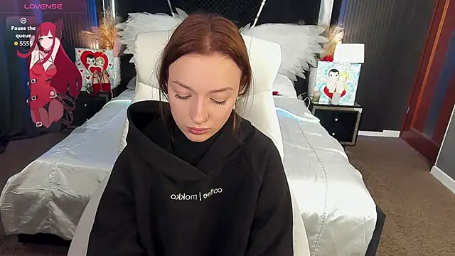 FoxyMayy online show from March 4, 2:01 pm