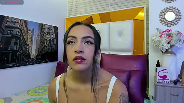 Leslie Bussh  online show from April 15, 12:49 pm