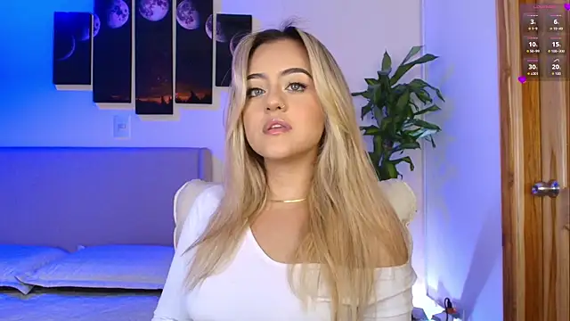 MaryMoon  online show from March 13, 1:18 am