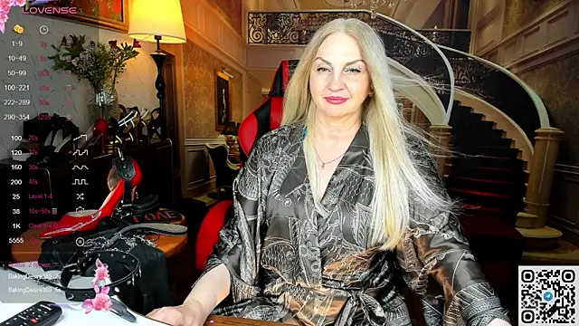 Nina Devillle online show from March 21, 9:03 am