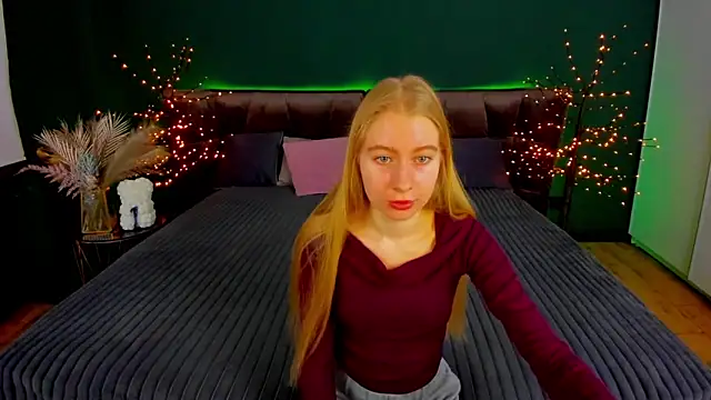 Alina Blonde online show from November 6, 6:41 am