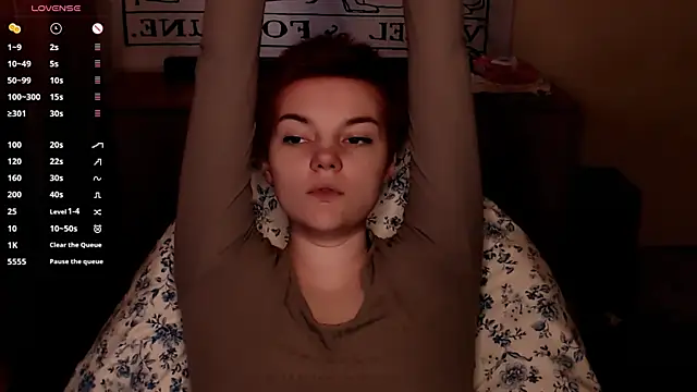 KrisNeal online show from April 22, 11:40 am