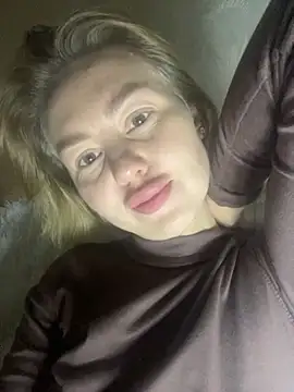 MartaLuna  online show from November 19, 1:00 pm