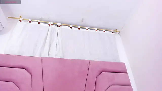 miajhonsonx online show from February 12, 2:08 pm