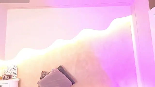 CamilaaSaenz online show from January 9, 7:18 pm