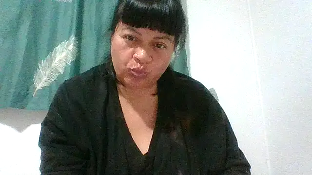 adri89-g online show from February 12, 1:18 am