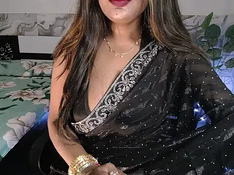 Naughtyy stripgirl online show from February 11, 8:43 pm