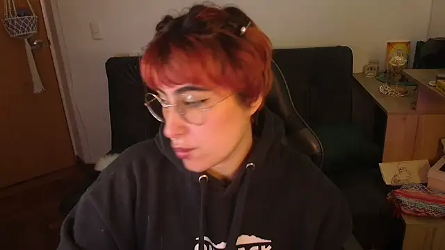 Miacatsito3 online show from January 15, 7:58 am