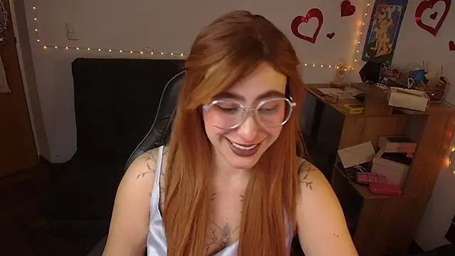 Miacatsito3 online show from May 19, 5:03 am