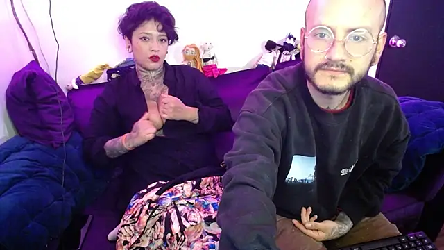 sathariel-secretcouckold online show from October 12, 9:33 am