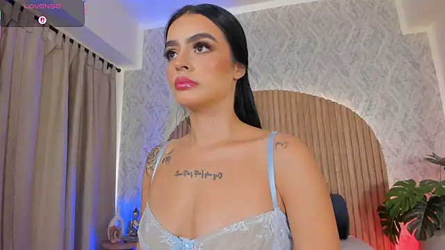Snapshot of Sophiie_Belle chatting on September 29, 2:22 pm Sophiie Belle online show from September 29, 2:22 pm