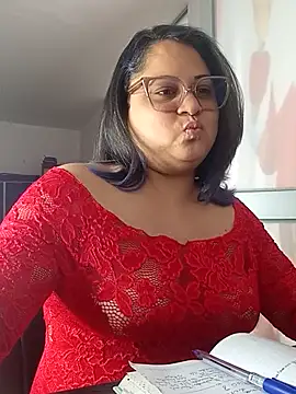 Chiki hot92 online show from November 4, 7:30 pm