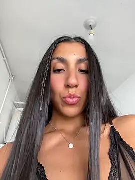 MaddyX   online show from April 9, 7:08 pm