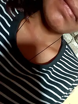 Aaisha-16 online show from May 12, 3:37 am