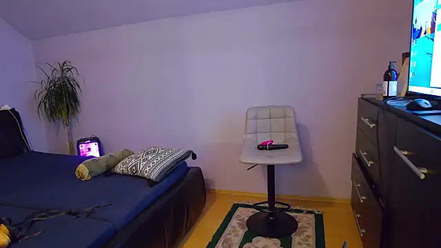 Snapshot of LustfulSin_ chatting on October 21, 5:50 pm LustfulSin online show from October 21, 5:50 pm