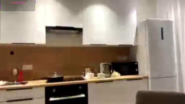 Snapshot of FavorLeila chatting on September 26, 2:25 pm FavorLeila online show from September 26, 2:25 pm