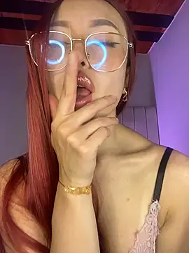 Abbi Gomez online show from April 24, 1:30 am