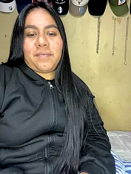 babyjuly19 online show from October 25, 8:00 am