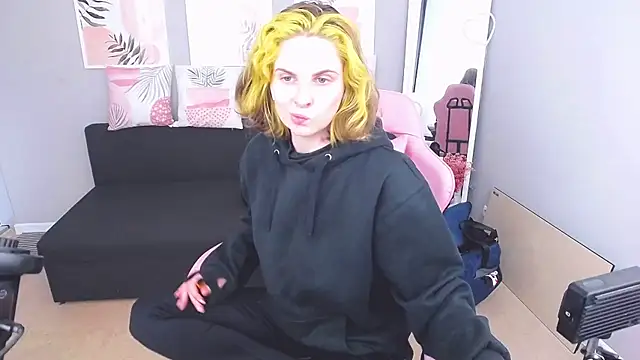 SabrinaRayX online show from March 27, 1:12 pm