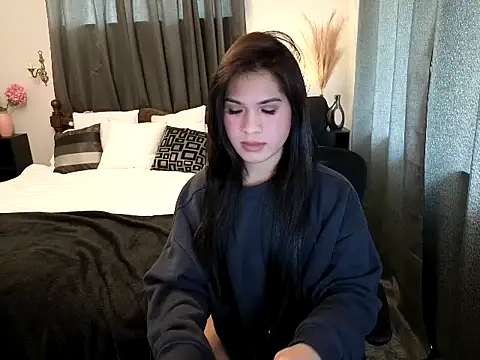 ZoeyJohnson online show from October 8, 1:43 am