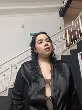 krisstenSantos online show from November 28, 12:41 pm