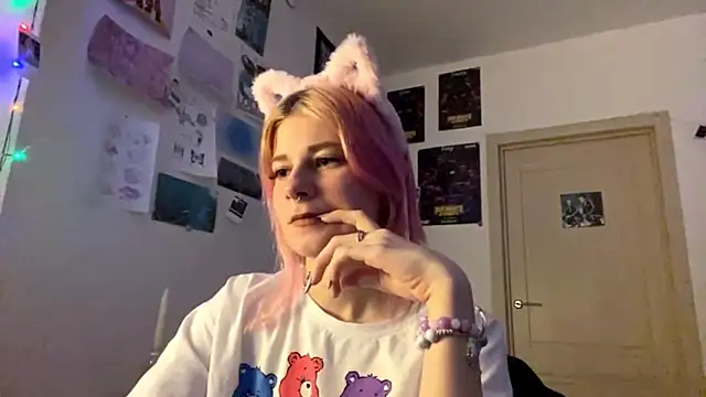 Snapshot of PinkVampire chatting on October 10, 9:31 pm PinkVampire online show from October 10, 9:31 pm