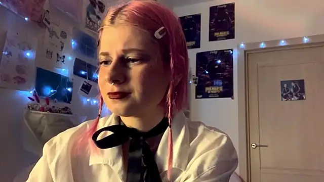 Snapshot of PinkVampire chatting on September 27, 5:09 pm PinkVampire online show from September 27, 5:09 pm