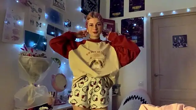 Snapshot of PinkVampire chatting on September 29, 8:47 pm PinkVampire online show from September 29, 8:47 pm