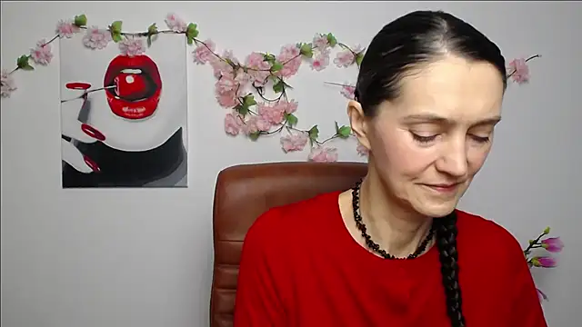 TayaFinch online show from November 14, 1:22 pm