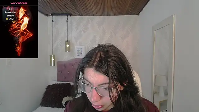 alllyson  online show from January 14, 7:41 pm