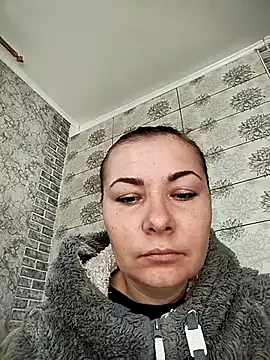 Mia24Blove online show from October 12, 9:33 am