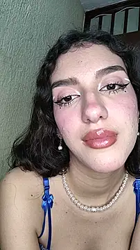 Emily-hottson online show from November 6, 5:35 am