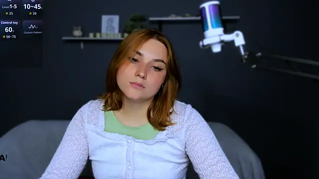 casey meow  online show from November 13, 9:41 am