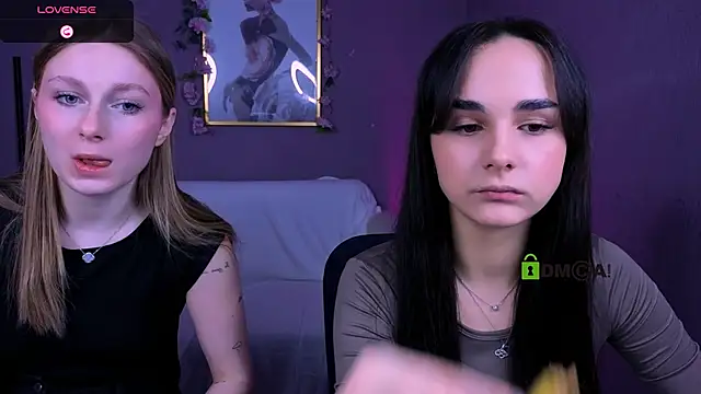 ariana ross7 online show from March 17, 8:35 pm