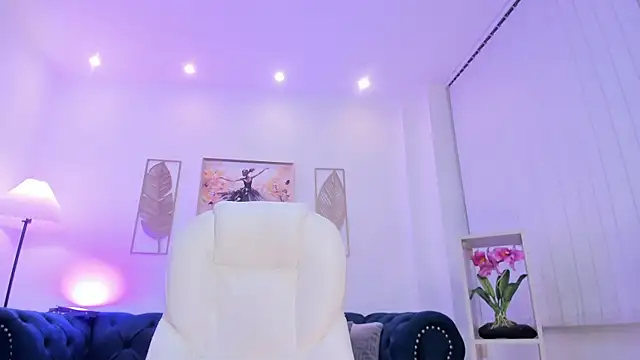 miavegas1 online show from April 11, 6:30 am