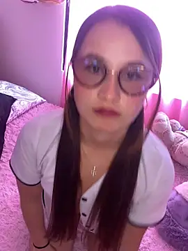 Swet Violet online show from September 17, 5:33 pm