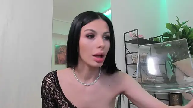 Moon Shard online show from April 10, 8:04 pm