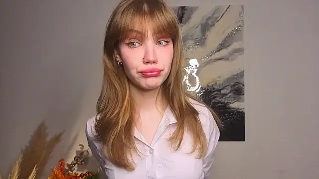 pienaple online show from November 9, 4:30 am