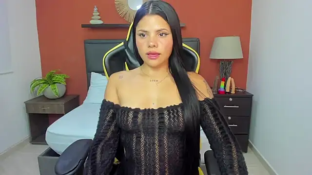 molly lovee  online show from September 29, 12:10 pm