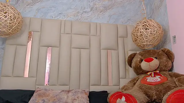 Dixiebelle online show from April 18, 12:57 am