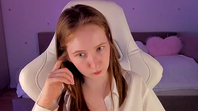 CrystalSoul  online show from November 16, 12:05 pm