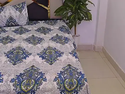 Lovelyy-couple online show from December 15, 11:48 am