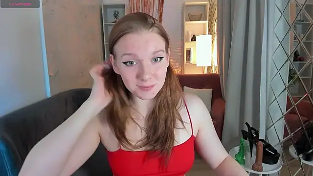 Layla Glam online show from January 14, 1:27 pm