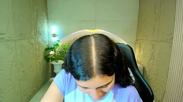 dany r  online show from April 14, 1:00 pm